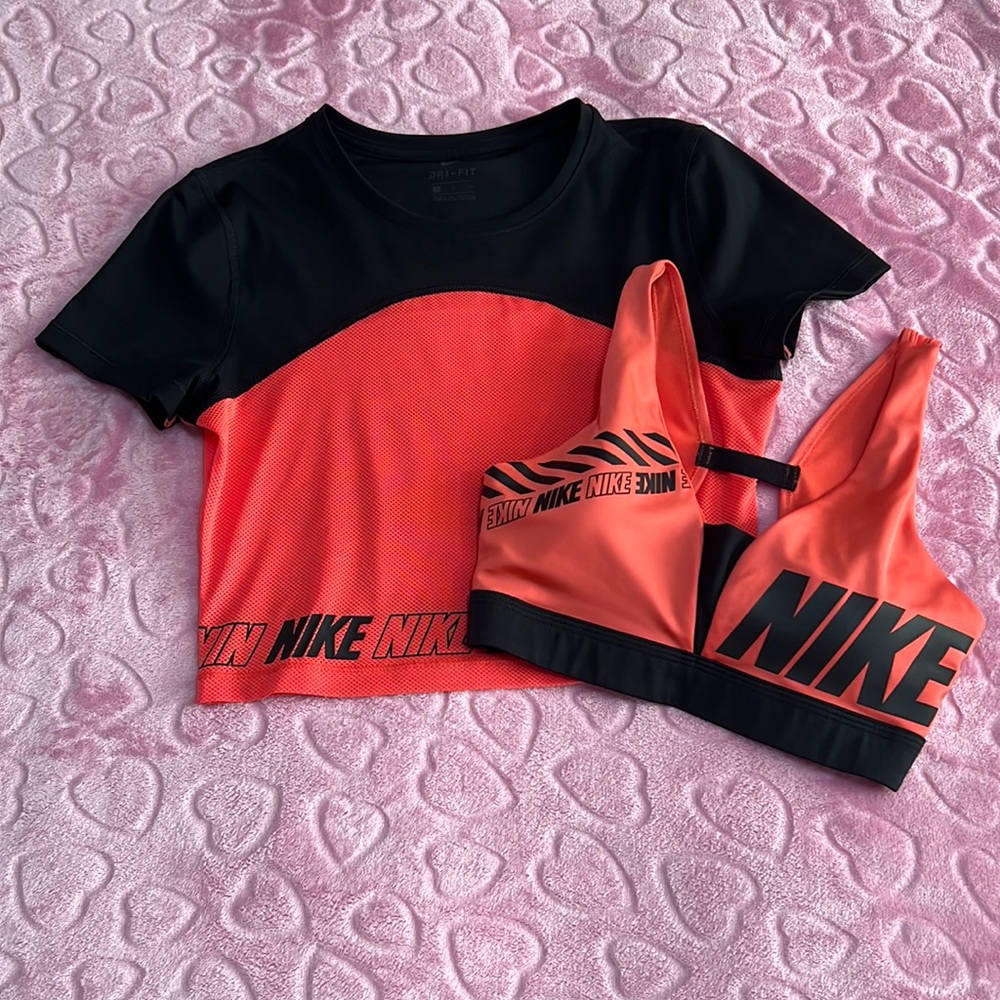 Nike Athletic Top Set